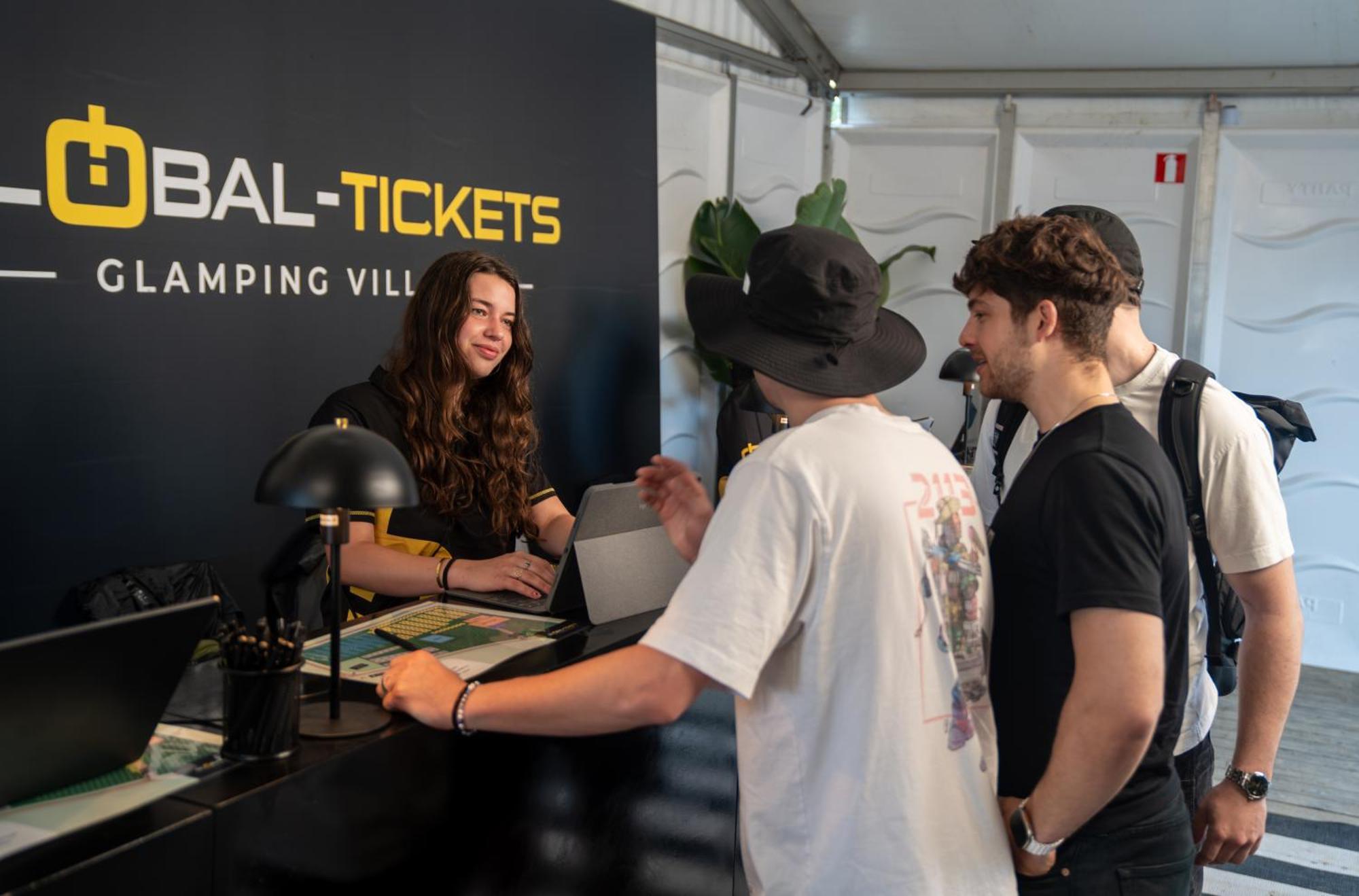 Global-Tickets Village Spa-Франкоршамп Экстерьер фото